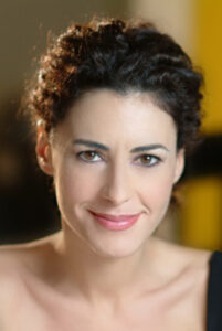 Claudia Barbieri | Attrice - Speaker - Regista